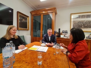 <strong>Read more about</strong><br />เอกอัครราชทูตพบหารือศาสตราจารย์ Daniel Froschauer ประธาน Vienna Philharmonic เอกอัครราชทูตพบหารือศาสตราจารย์ Daniel Froschauer ประธาน Vienna Philharmonic