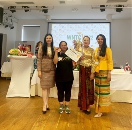 <strong>Read more about</strong><br />นางสาวชมพูนุช ชมภูคำ อัครราชทูตที่ปรึกษา เป็นผู้แทนเอกอัครราชทูต ณ กรุงเวียนนา (นางสาวมรกต ศรีสวัสดิ์) ร่วมเปิดการแข่งขันนวดไทยชิงแชมป์ของประเทศสโลวีเนีย  ปี 2565 ณ ศูนย์วัฒนธรรม KULT 316 กรุงลูบลิยานา สาธารณรัฐสโลวีเนีย นางสาวชมพูนุช ชมภูคำ อัครราชทูตที่ปรึกษา เป็นผู้แทนเอกอัครราชทูต ณ กรุงเวียนนา (นางสาวมรกต ศรีสวัสดิ์) ร่วมเปิดการแข่งขันนวดไทยชิงแชมป์ของประเทศสโลวีเนีย  ปี 2565 ณ ศูนย์วัฒนธรรม KULT 316 กรุงลูบลิยานา สาธารณรัฐสโลวีเนีย